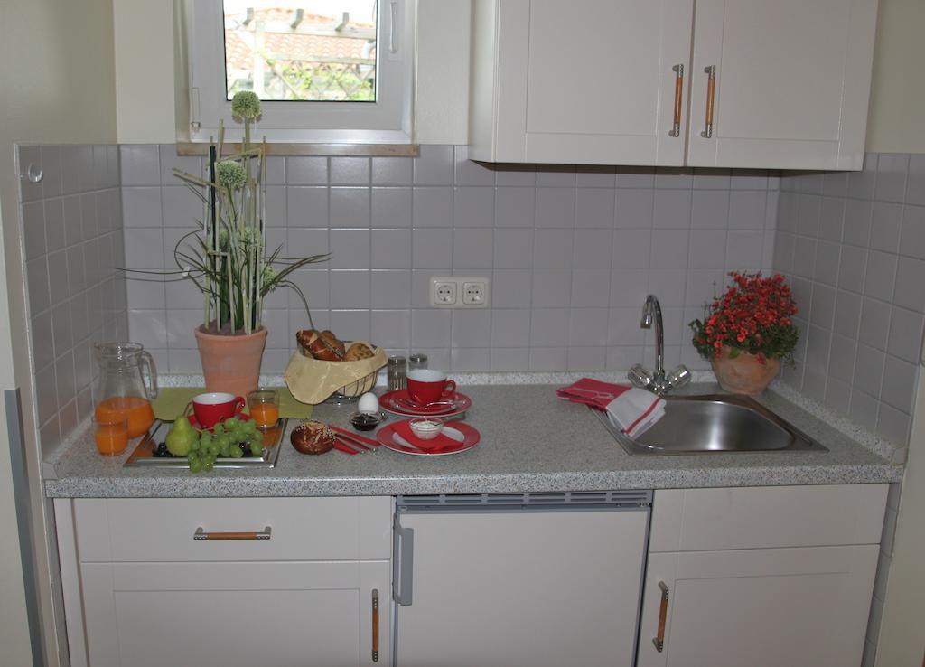 Apart-Hotel Pension Rossmayer Бад-Фюссинг Номер фото