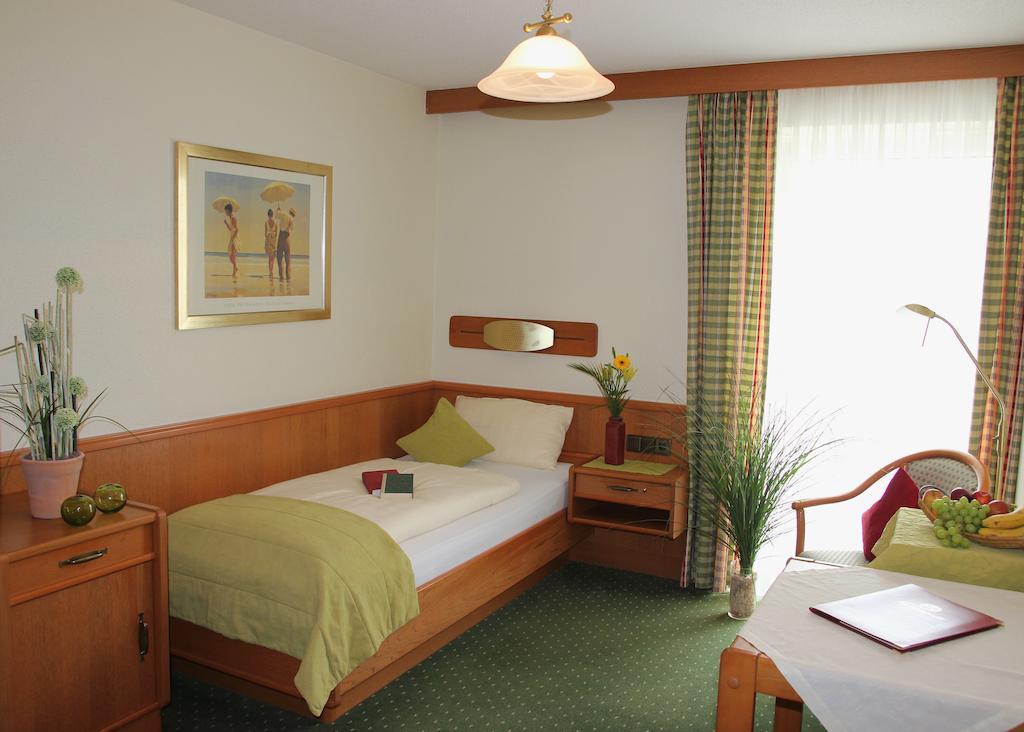 Apart-Hotel Pension Rossmayer Бад-Фюссинг Номер фото
